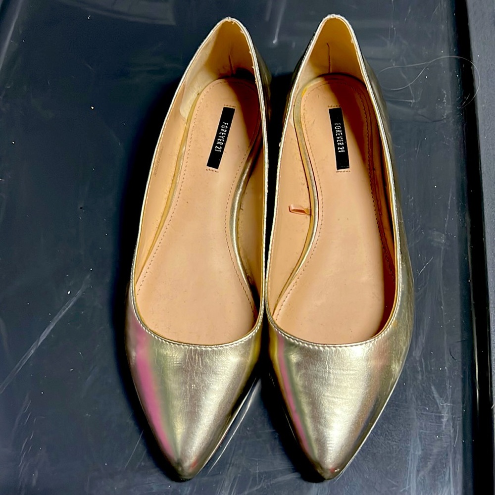 Gold Pointy Flats size 8